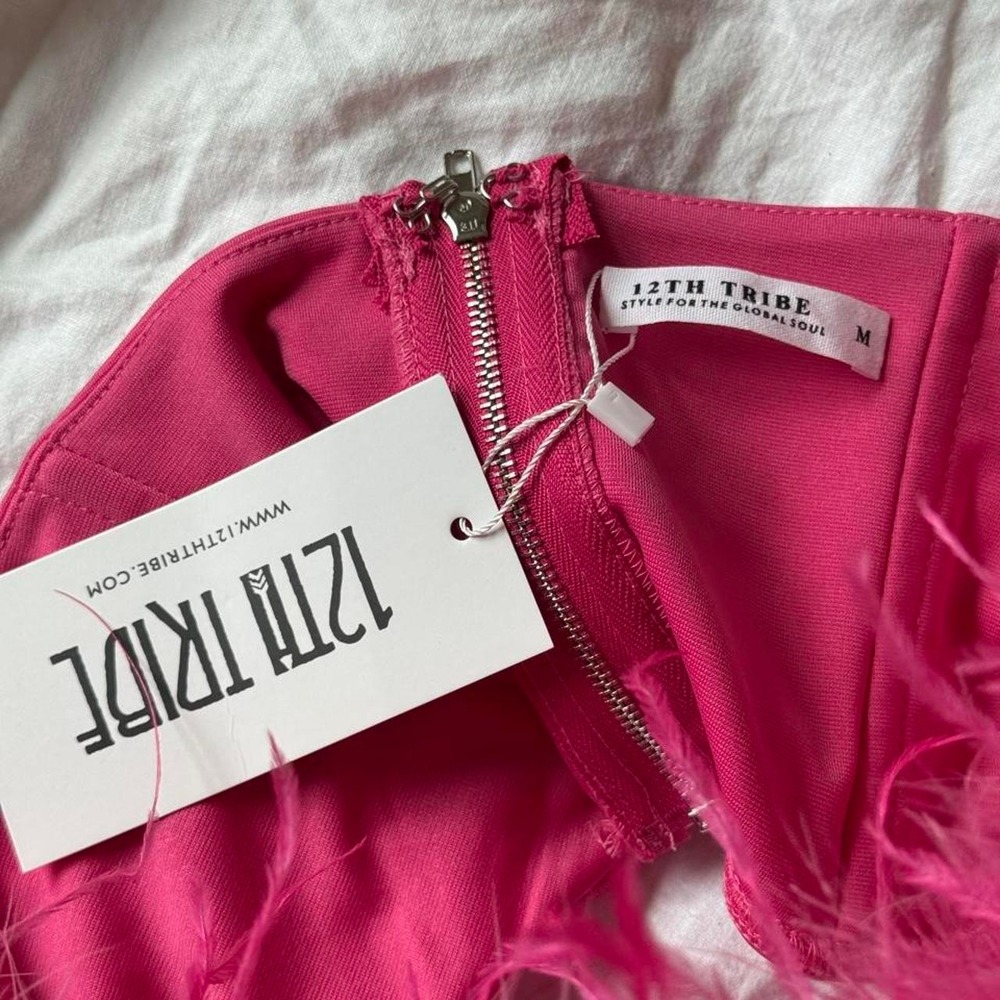 12th Tribe Hot Pink Feather Bandeau Crop Top Women's Size M - Picture 4 of 7